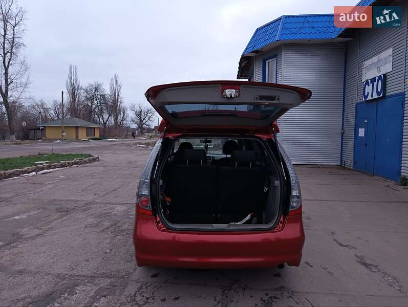 Минивэн Mitsubishi Grandis 2006 в Золочеве