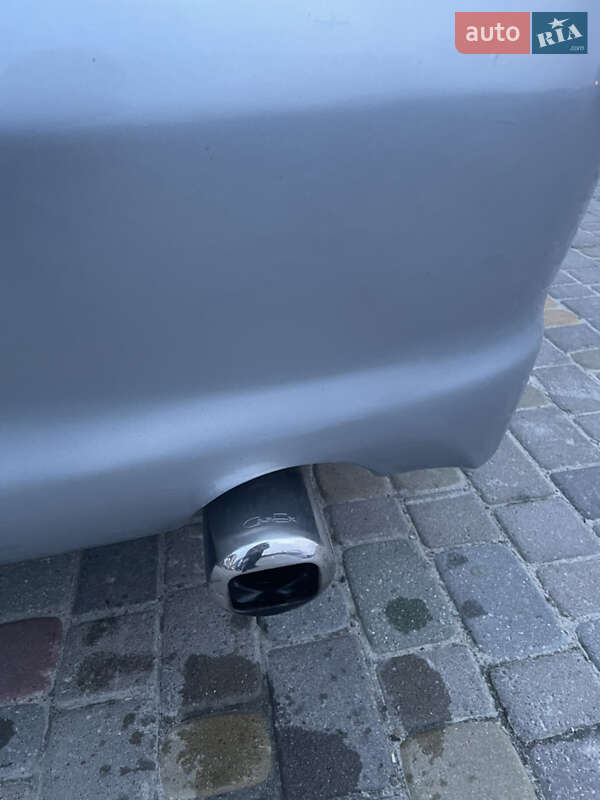 Минивэн Mitsubishi Grandis 2007 в Львове