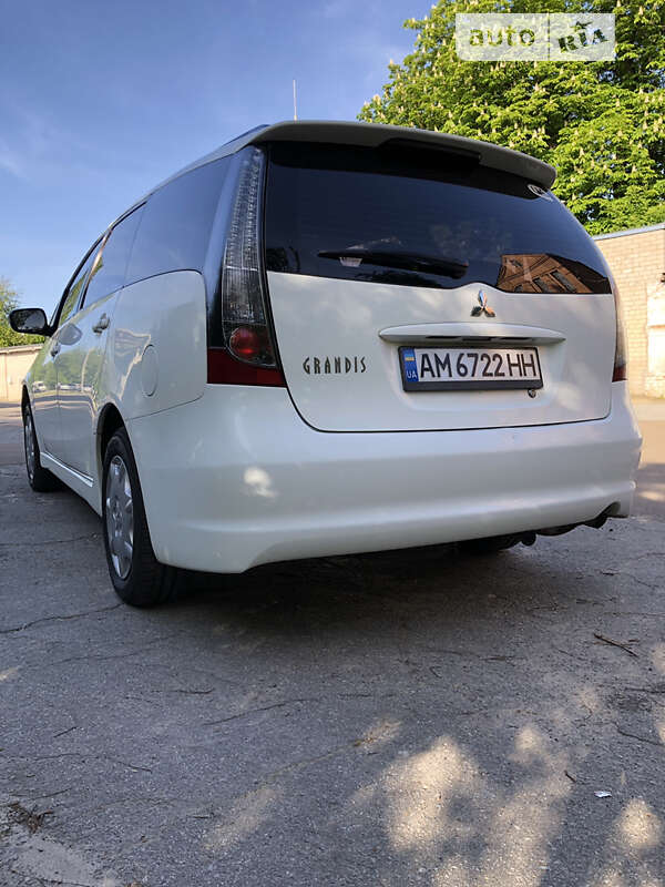 Минивэн Mitsubishi Grandis 2004 в Житомире