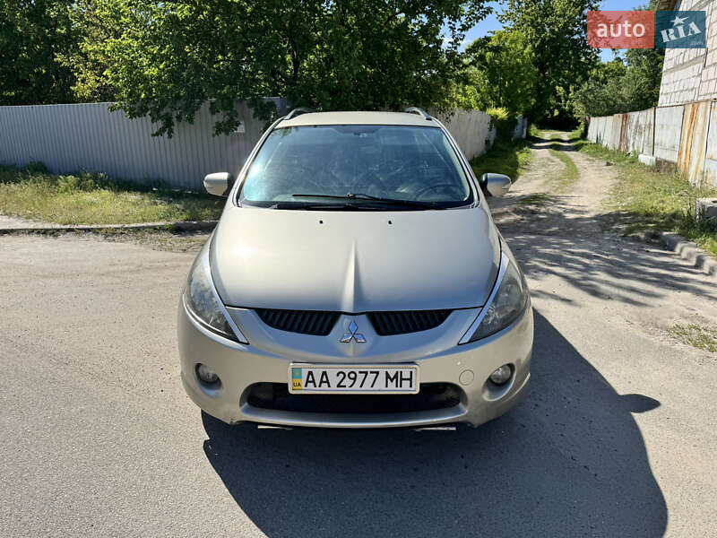 Минивэн Mitsubishi Grandis 2007 в Киеве