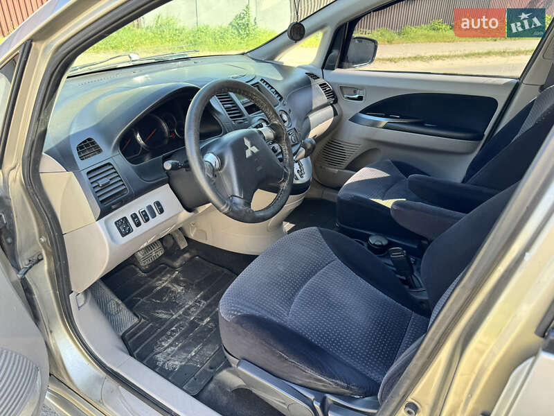 Минивэн Mitsubishi Grandis 2007 в Киеве