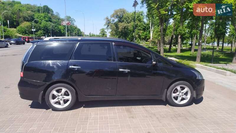 Мінівен Mitsubishi Grandis 2007 в Києві