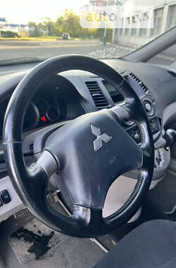 Мінівен Mitsubishi Grandis 2007 в Дніпрі