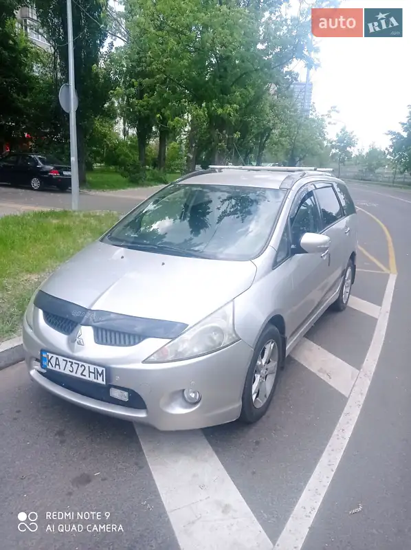 Mitsubishi Grandis 2008