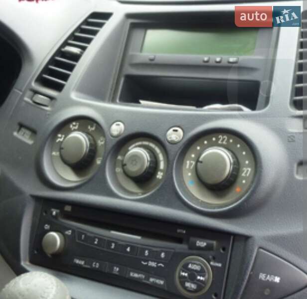Мінівен Mitsubishi Grandis 2007 в Івано-Франківську