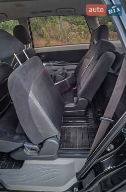 Минивэн Mitsubishi Grandis 2008 в 