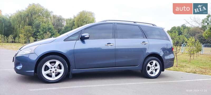 Mitsubishi Grandis 2006