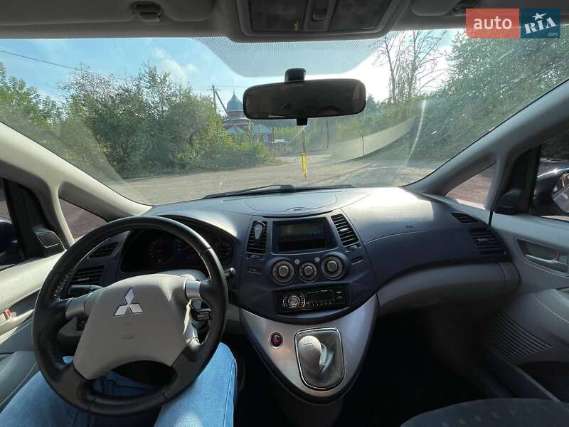 Минивэн Mitsubishi Grandis 2004 в Бродах