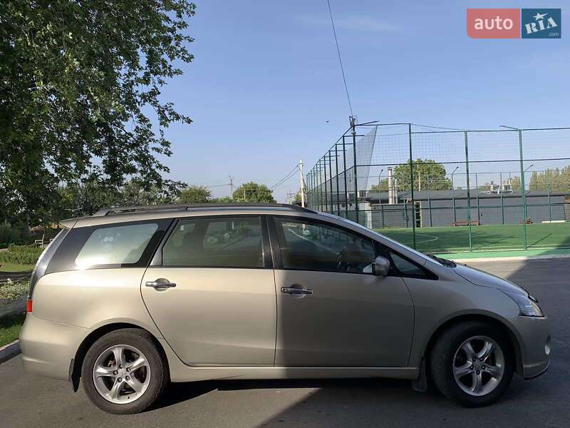 Минивэн Mitsubishi Grandis 2006 в Светловодске