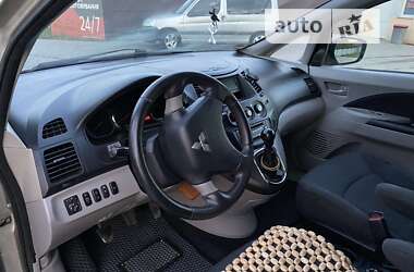 Мінівен Mitsubishi Grandis 2006 в Острозі