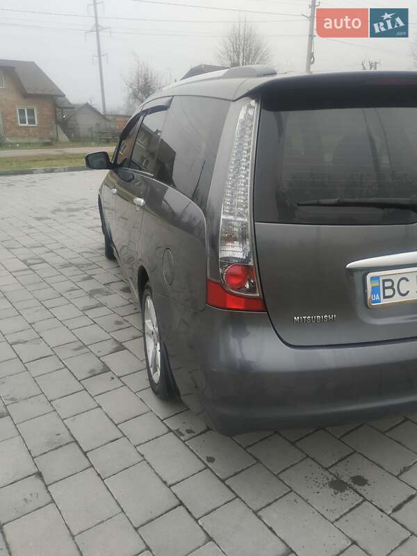 Минивэн Mitsubishi Grandis 2008 в Дрогобыче