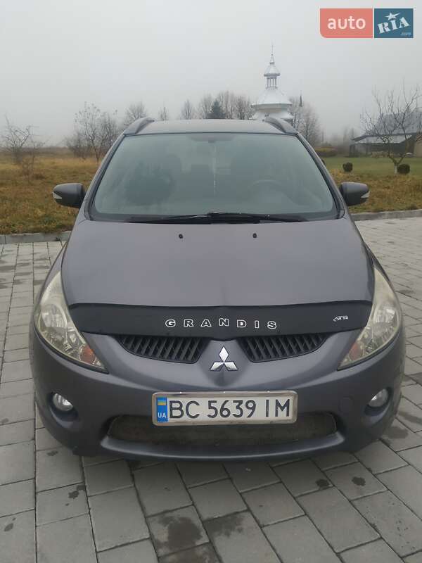 Минивэн Mitsubishi Grandis 2008 в Дрогобыче