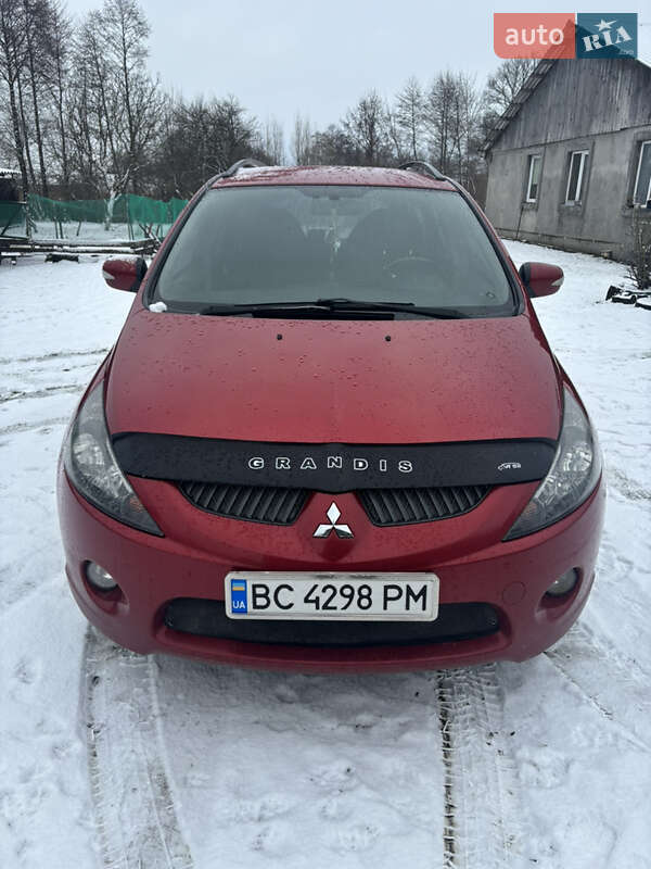 Минивэн Mitsubishi Grandis 2006 в Червонограде