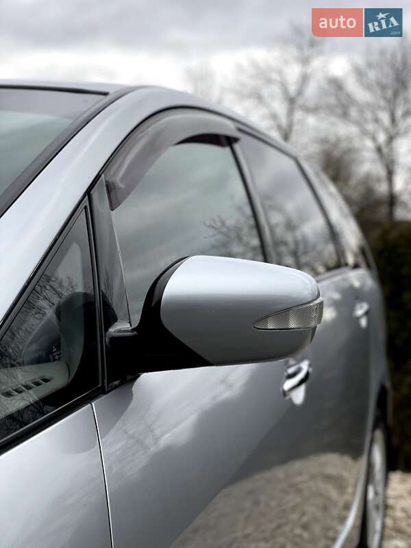 Минивэн Mitsubishi Grandis 2006 в Кременце