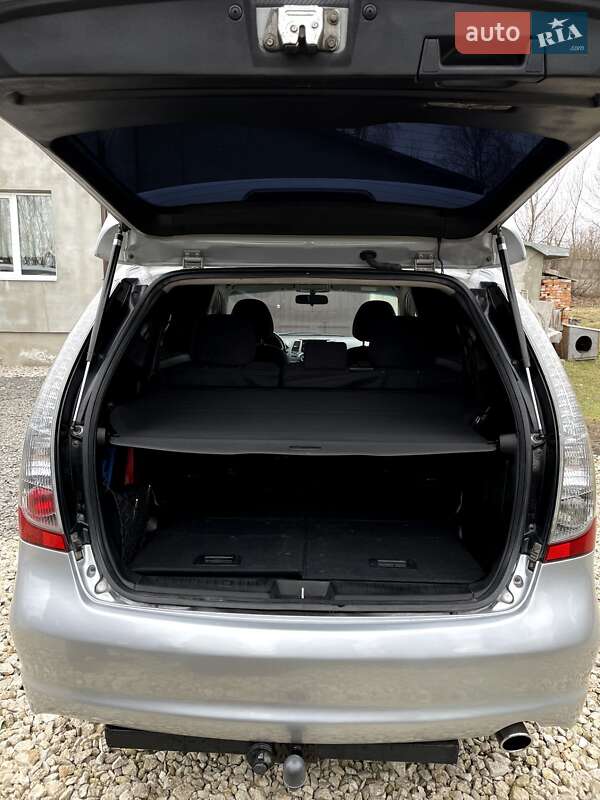 Минивэн Mitsubishi Grandis 2006 в Кременце