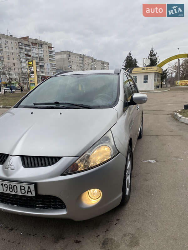 Mitsubishi Grandis 2008