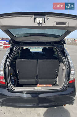 Мінівен Mitsubishi Grandis 2007 в 