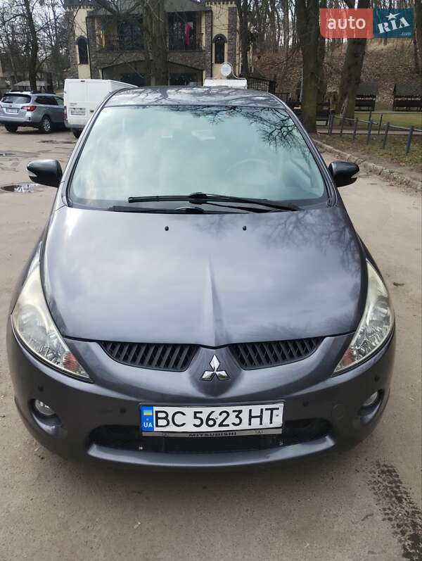 Мінівен Mitsubishi Grandis 2007 в Львові