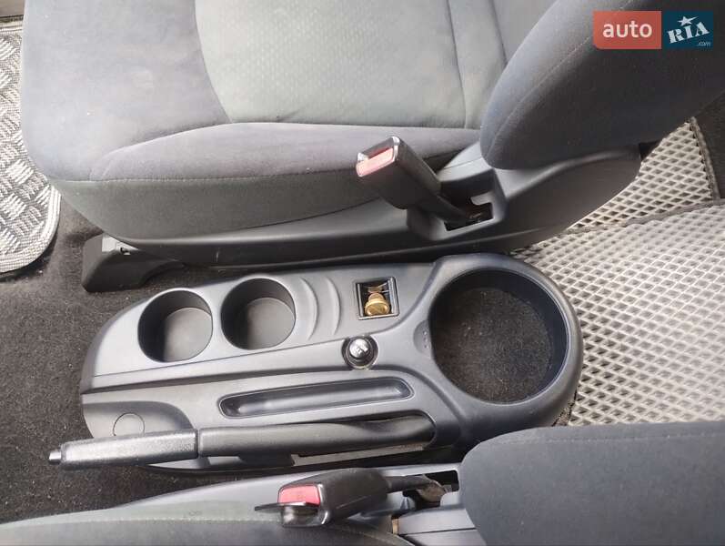 Мінівен Mitsubishi Grandis 2007 в Львові