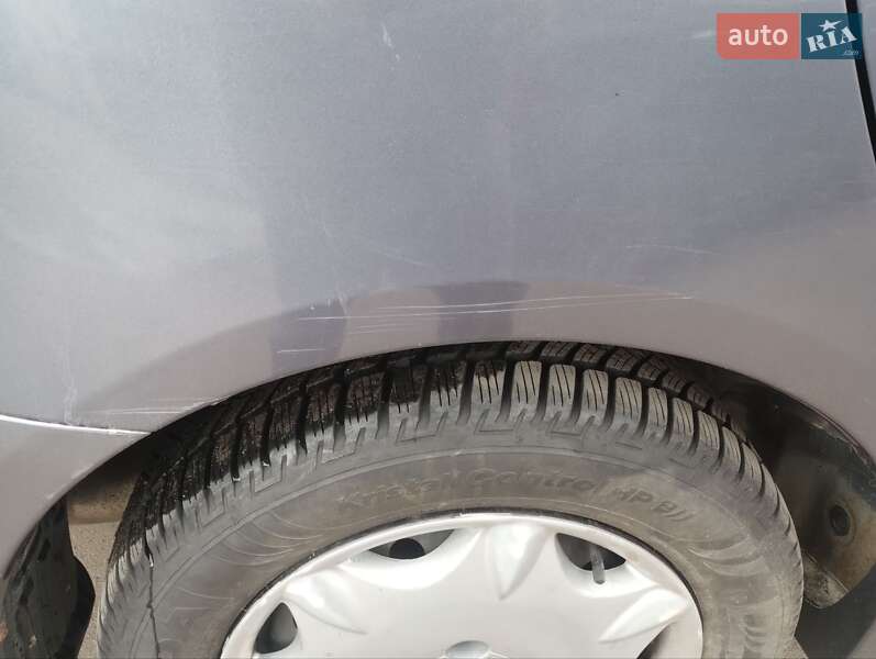 Мінівен Mitsubishi Grandis 2007 в Львові