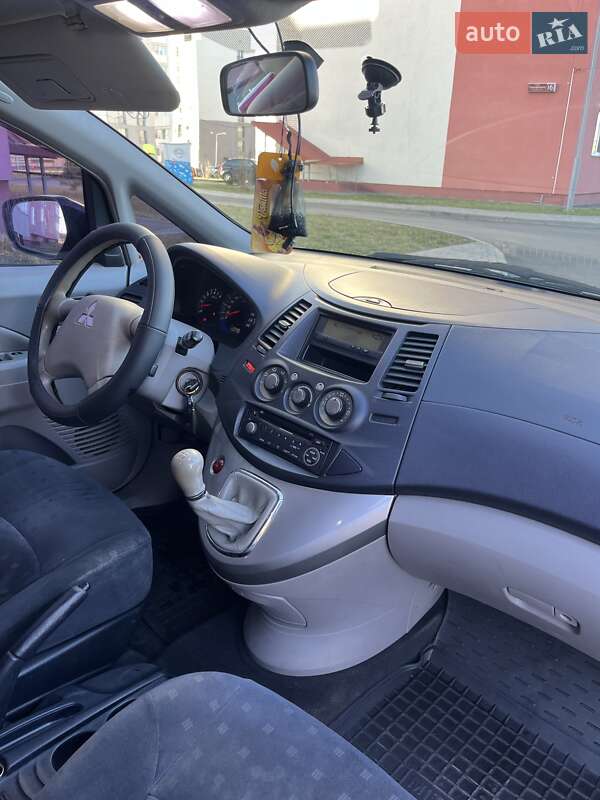 Минивэн Mitsubishi Grandis 2005 в Виннице