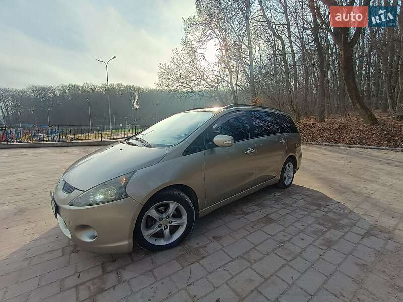 Минивэн Mitsubishi Grandis 2007 в Тернополе