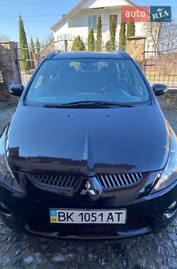 Mitsubishi Grandis 2008