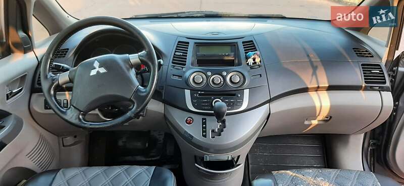 Минивэн Mitsubishi Grandis 2009 в Славутиче