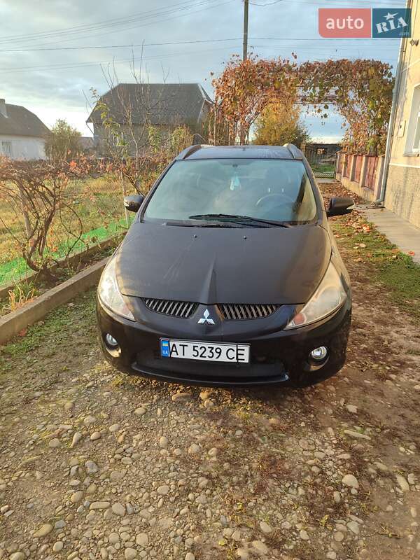 Mitsubishi Grandis 2007