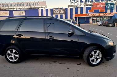Мінівен Mitsubishi Grandis 2004 в 