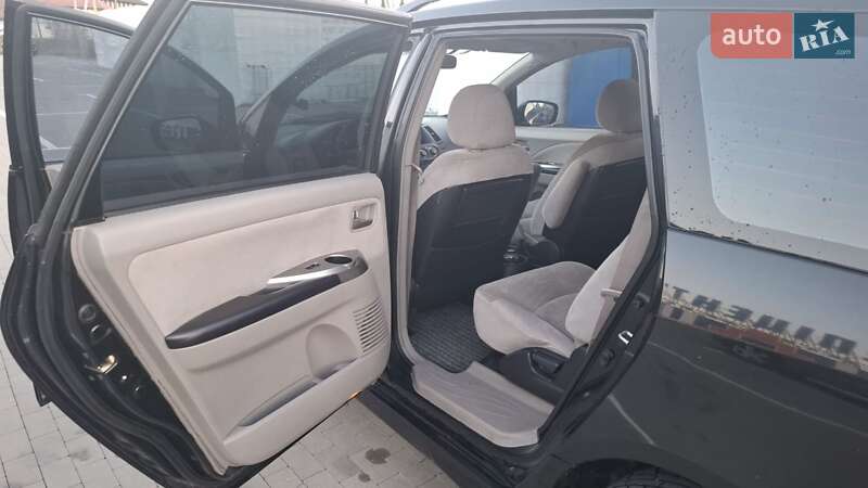 Мінівен Mitsubishi Grandis 2004 в Боярці