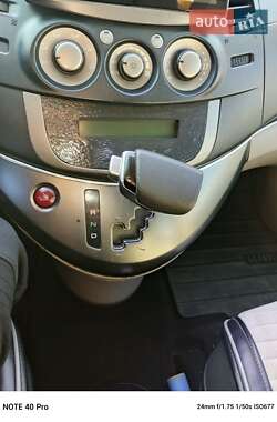 Мінівен Mitsubishi Grandis 2008 в 