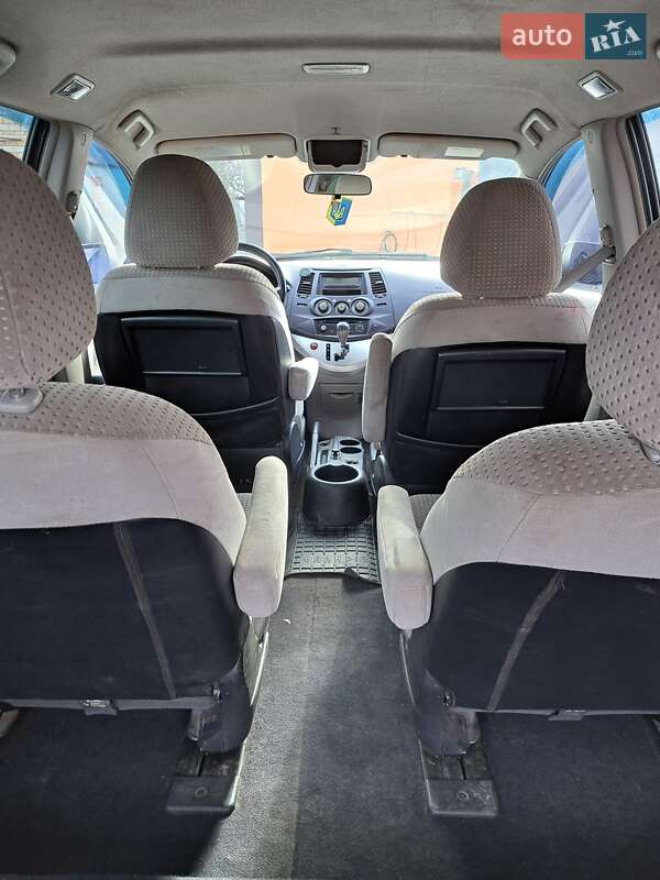 Минивэн Mitsubishi Grandis 2004 в Броварах фото 13 Минивэн Mitsubishi Grandis 2004 в Броварах