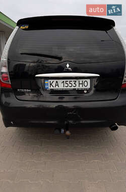 Минивэн Mitsubishi Grandis 2008 в 
