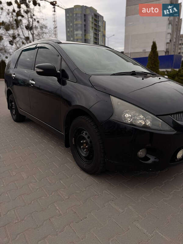 Минивэн Mitsubishi Grandis 2008 в Житомире фото 7 Минивэн Mitsubishi Grandis 2008 в Житомире