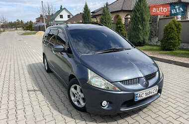 Минивэн Mitsubishi Grandis 2006 в 
