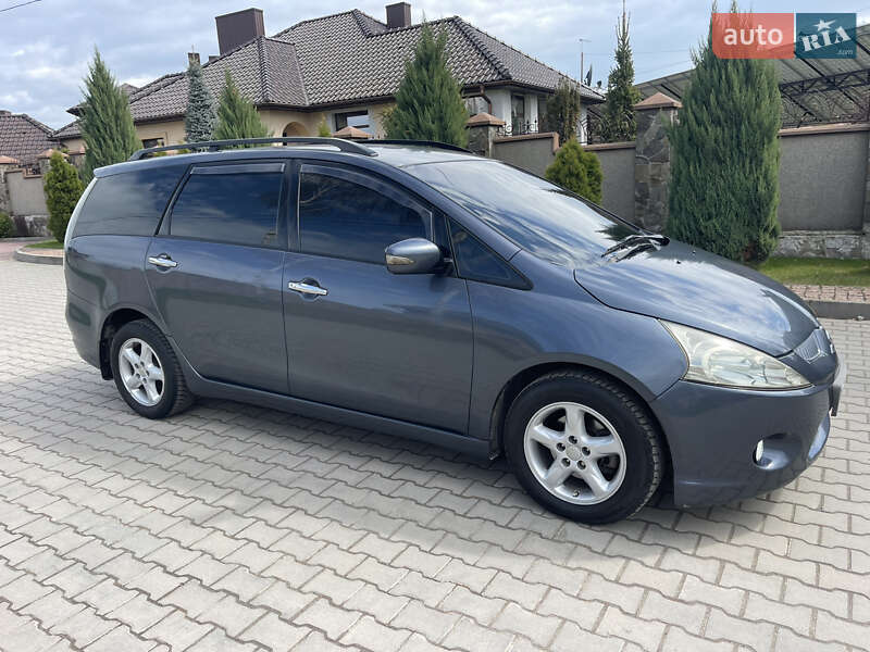 Мінівен Mitsubishi Grandis 2006 в Луцьку