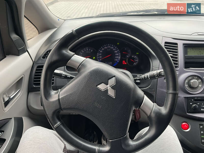 Мінівен Mitsubishi Grandis 2006 в Луцьку