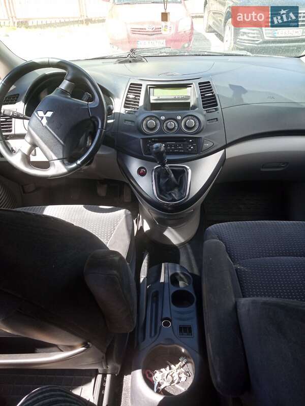 Мінівен Mitsubishi Grandis 2006 в Києві фото 19 Мінівен Mitsubishi Grandis 2006 в Києві