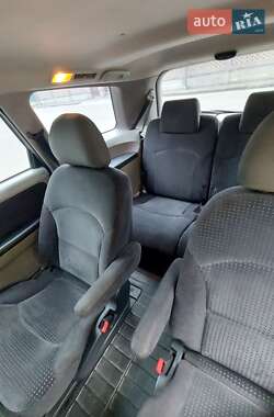 Мінівен Mitsubishi Grandis 2005 в 