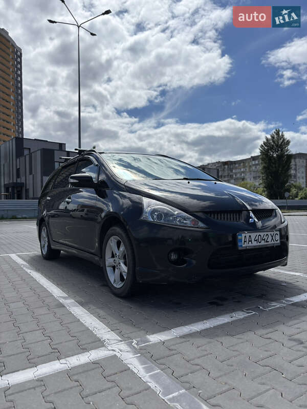 Мінівен Mitsubishi Grandis 2008 в Києві