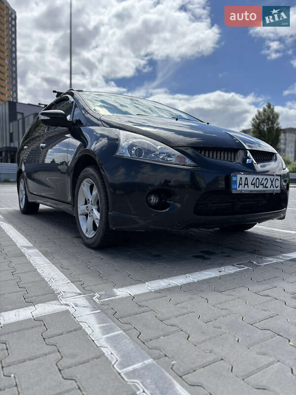Мінівен Mitsubishi Grandis 2008 в Києві