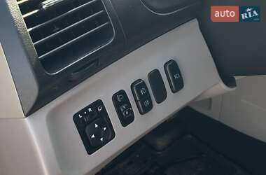 Мінівен Mitsubishi Grandis 2005 в 