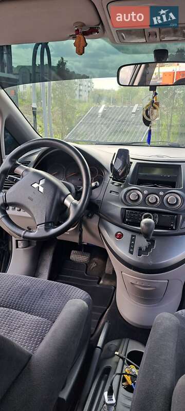 Минивэн Mitsubishi Grandis 2006 в Дрогобыче