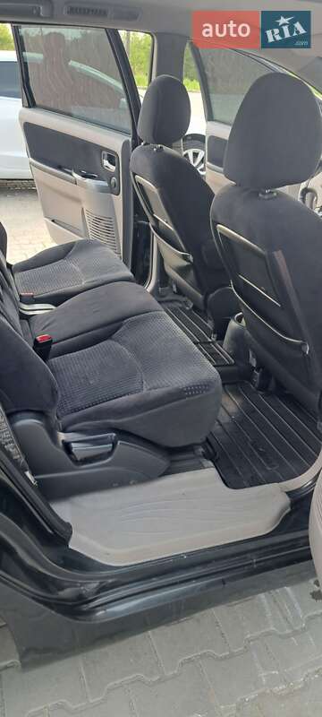 Минивэн Mitsubishi Grandis 2006 в Дрогобыче