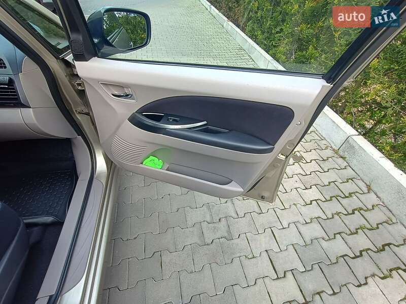 Минивэн Mitsubishi Grandis 2006 в Львове фото 15 Минивэн Mitsubishi Grandis 2006 в Львове