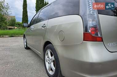 Минивэн Mitsubishi Grandis 2006 в 