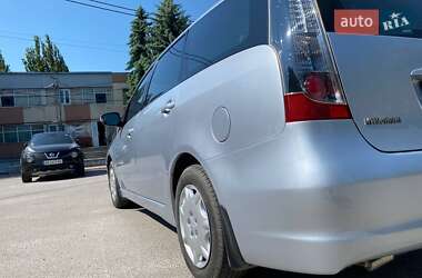 Мінівен Mitsubishi Grandis 2008 в 