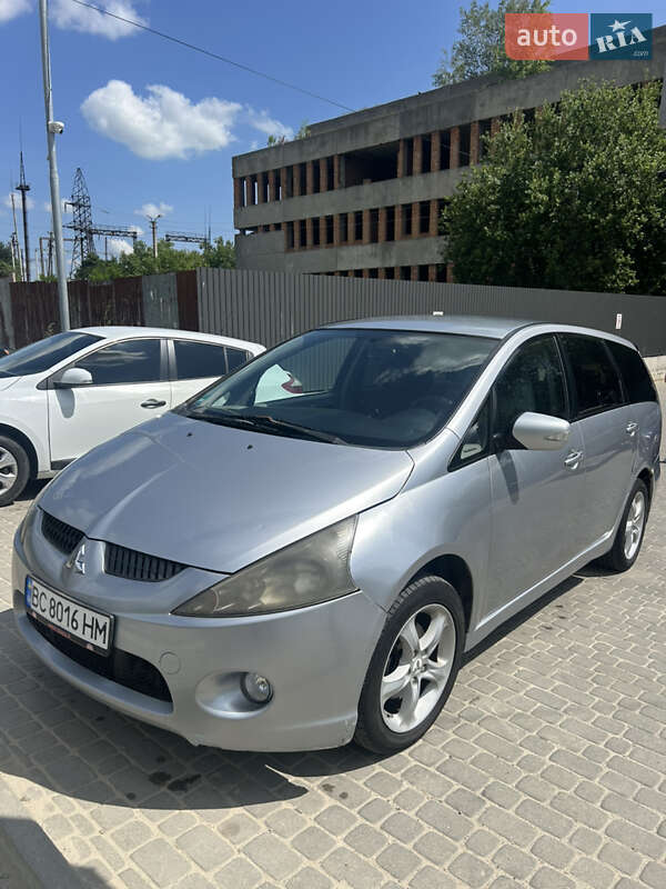 Мінівен Mitsubishi Grandis 2005 в Львові