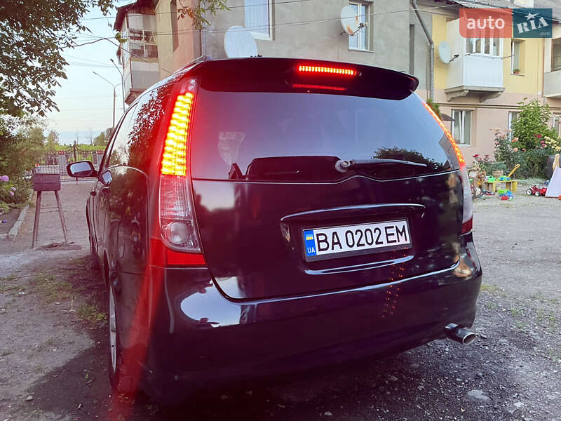 Мінівен Mitsubishi Grandis 2005 в Чернівцях